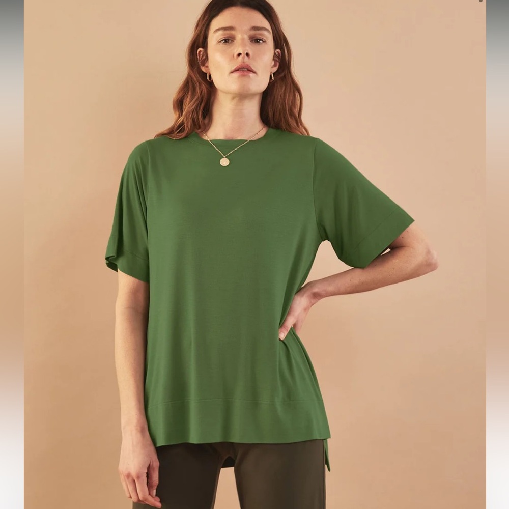 ADAY essentialist t shirt - basil green